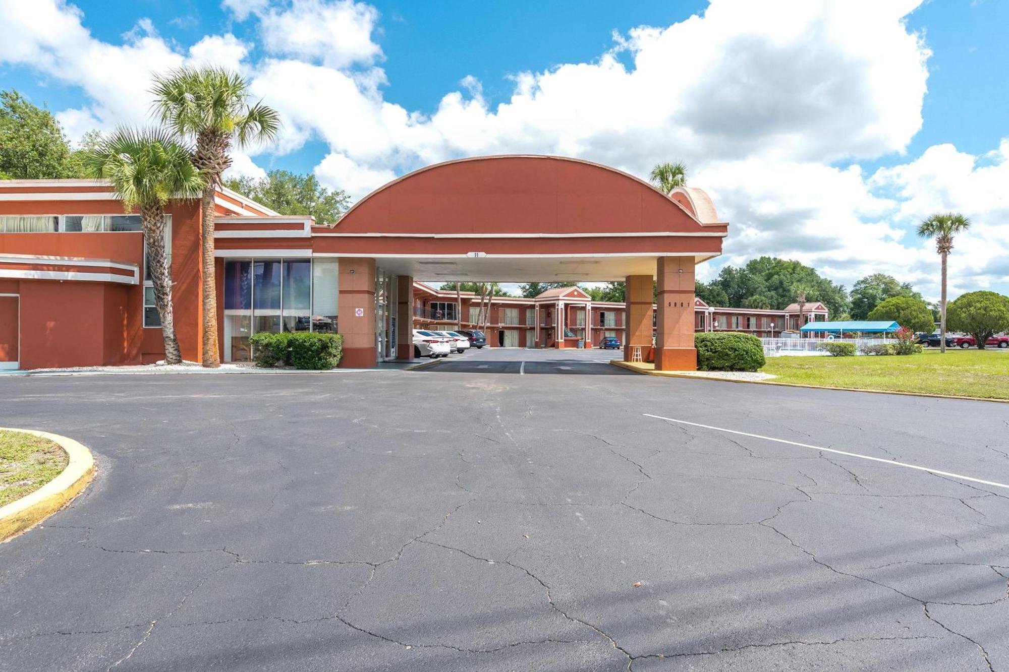 Oyo Hotel Mustang Silver Spring Fl Силвер-Спрингс Экстерьер фото