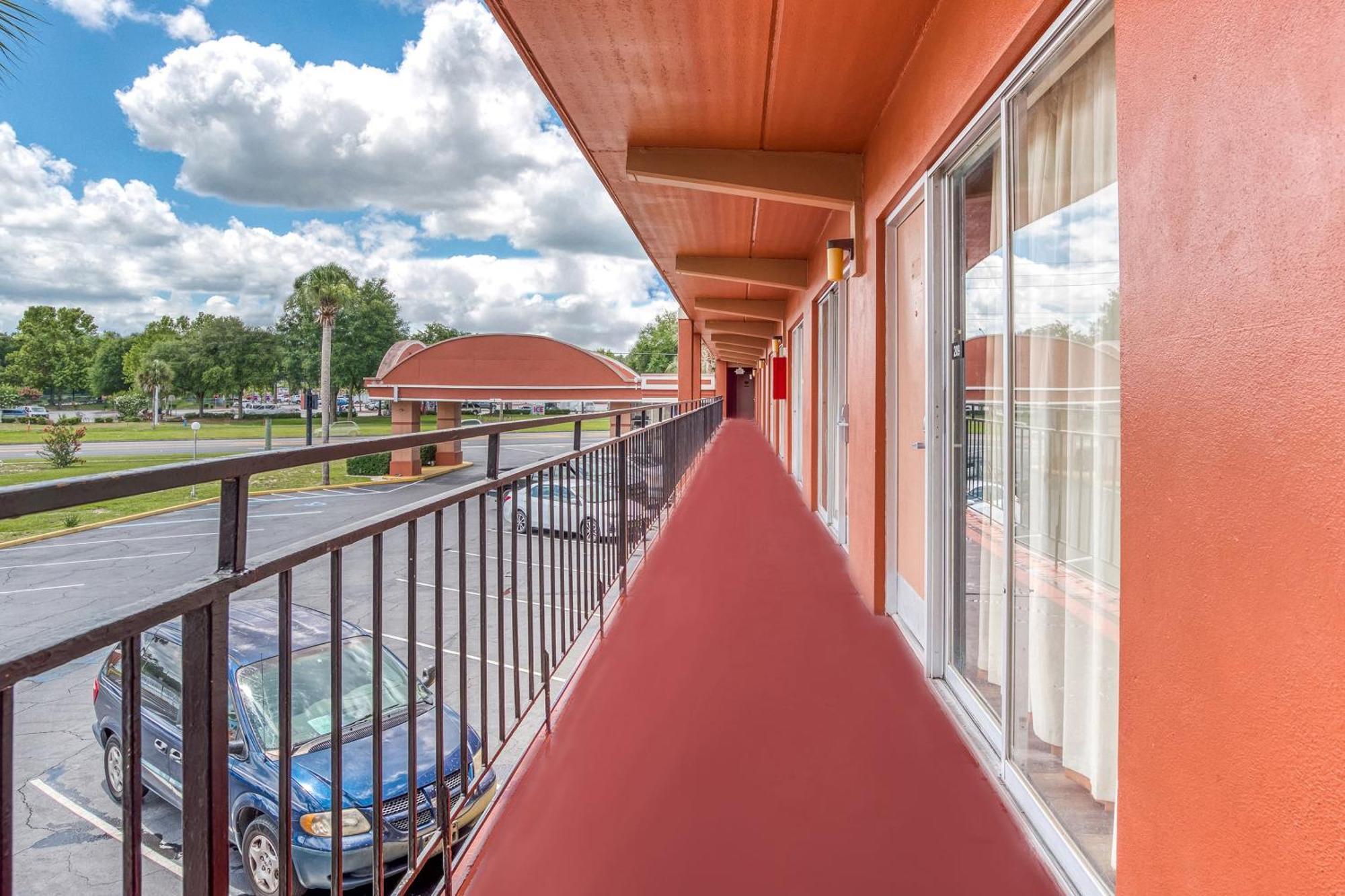 Oyo Hotel Mustang Silver Spring Fl Силвер-Спрингс Экстерьер фото