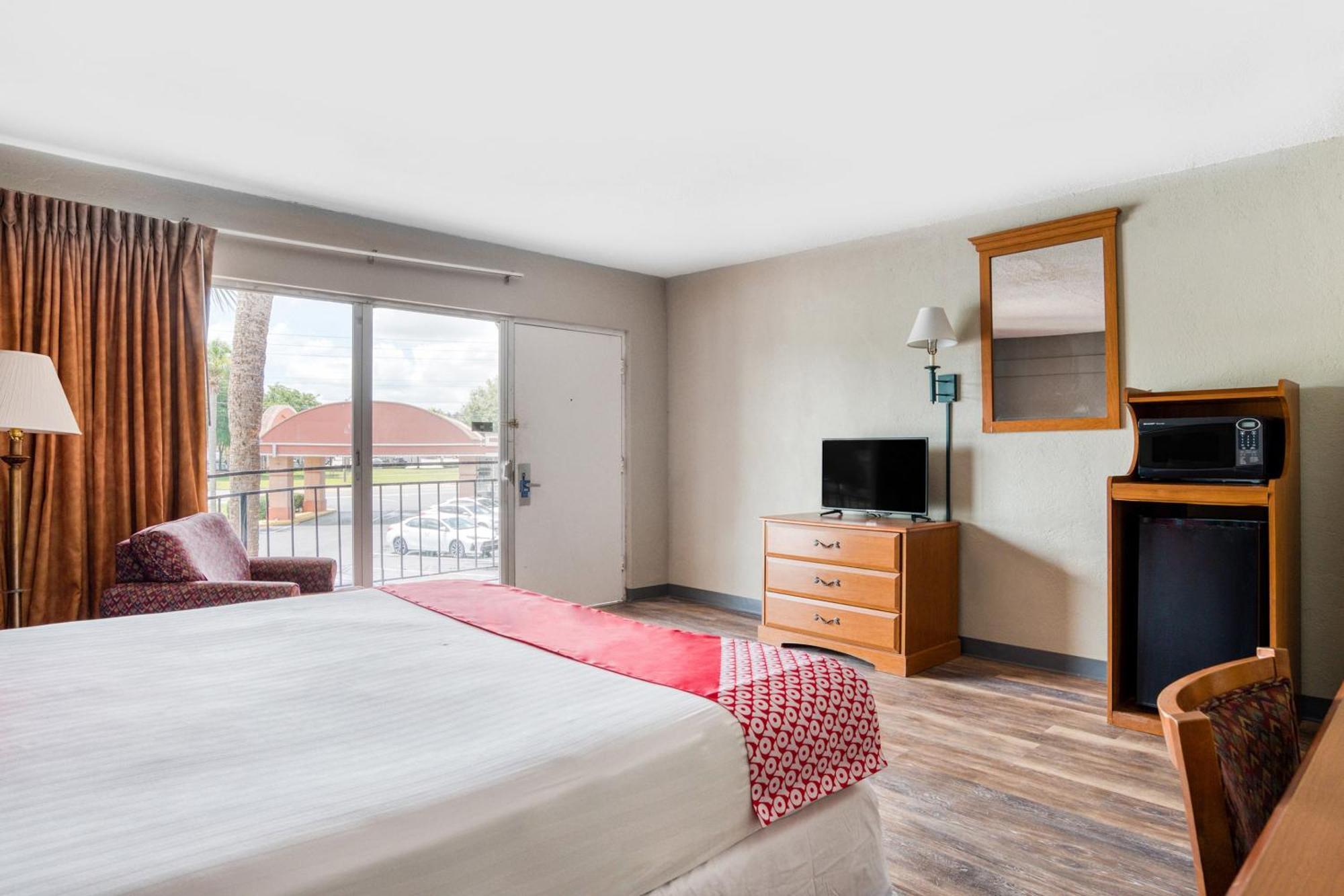 Oyo Hotel Mustang Silver Spring Fl Силвер-Спрингс Экстерьер фото